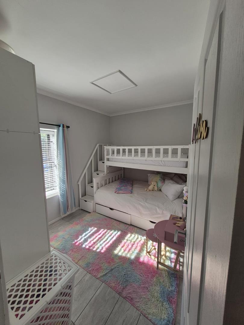 3 Bedroom Property for Sale in Plattekloof Western Cape